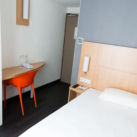 מלון Ibis Grands Boulevards Opera 9e פריז