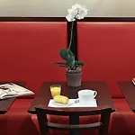 Ibis Grands Boulevards Opera 9e 3* Párizs