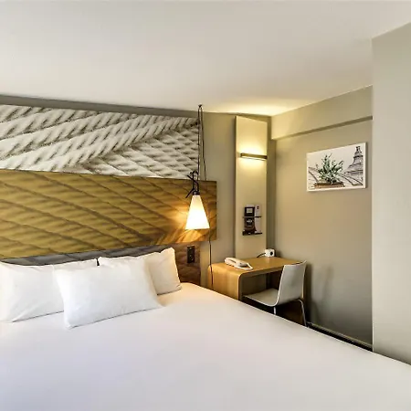 Ibis Grands Boulevards Opéra 9e Parigi