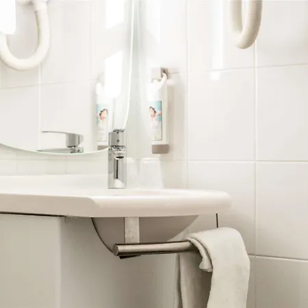 Hotel Ibis Grands Boulevards Opéra 9e Parigi