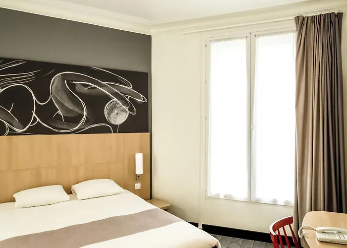 Ibis Grands Boulevards Opera 9e Paryż