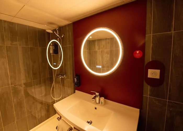 Ibis Grands Boulevards Opera 9e Paryż