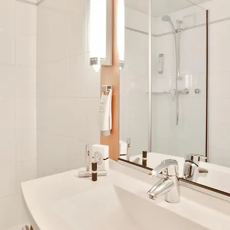 Ibis Grands Boulevards Opera 9e 3* Paryż