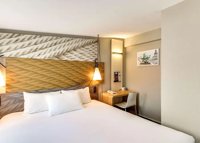 Ibis Grands Boulevards Opera 9e פריז